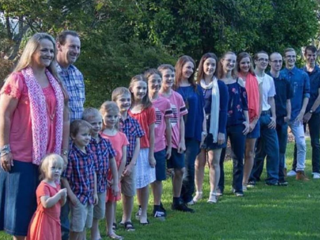 ’Supermum’ Jeni Bonell and her 16 children has revealed her tactic for keeping the family fed without blowing the budget. Picture: Supplied