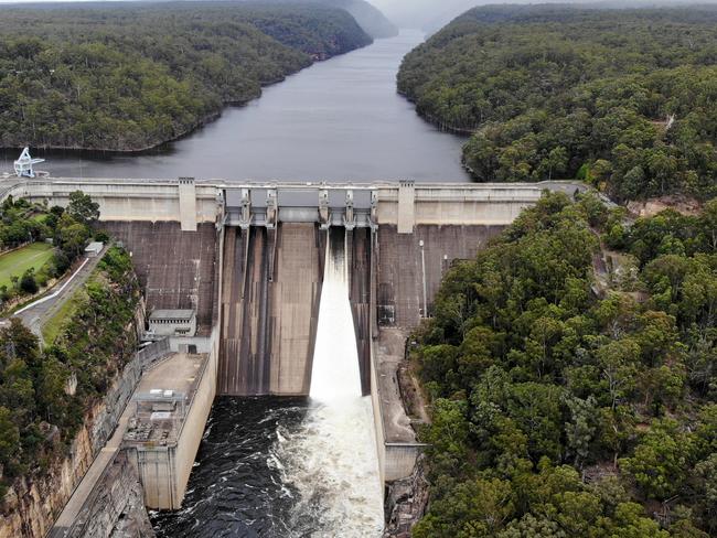 The inquiry into the proposal to raise the dam will have its next hearing on Monday. Picture: Toby Zerna