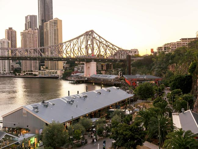 Howard Smith Wharves.