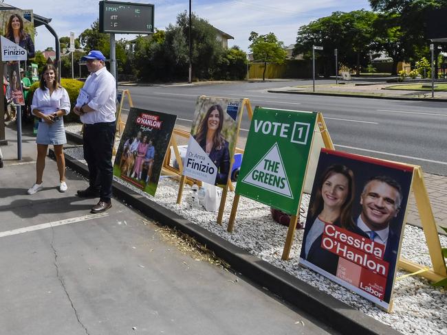 ADELAIDE, AUSTRALIA - NewsWire Photos MARCH 12 2024: Early voting for the by-election in the Electoral District of Dunstan ahead of polling day on Saturday 23 March 2024.Picture: NCA NewsWire / Roy VanDerVegt