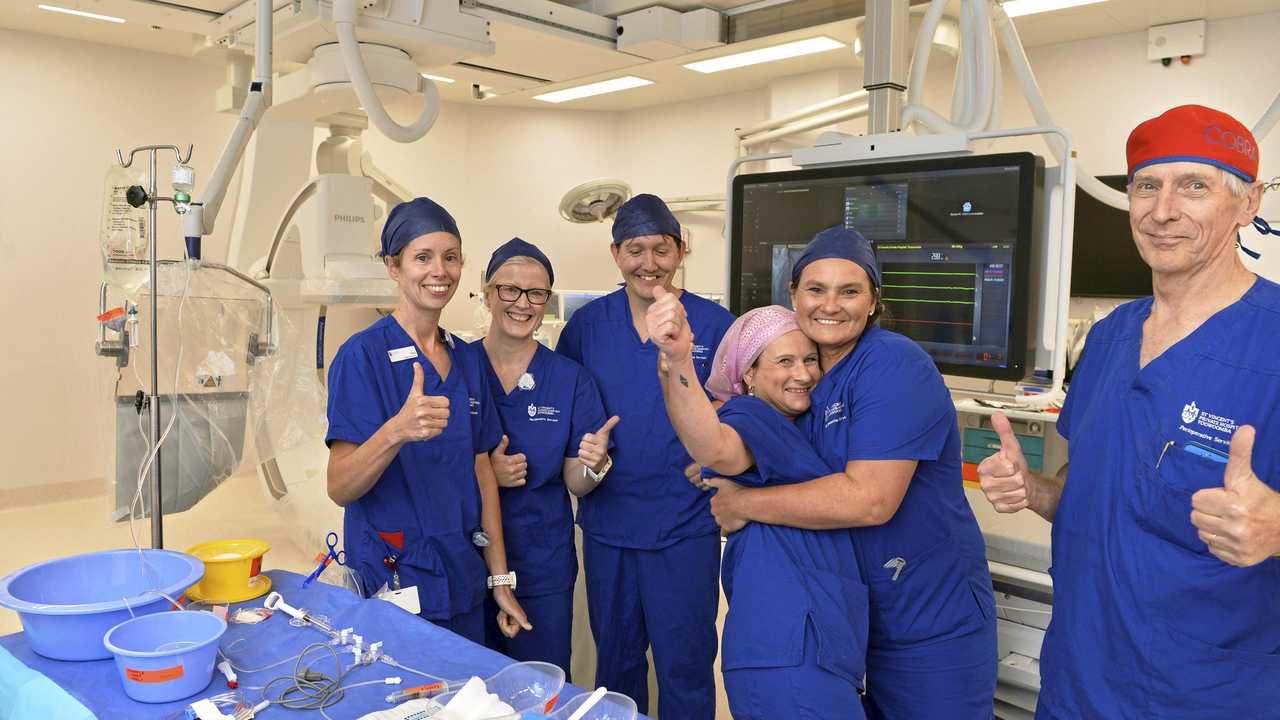 St Vincents Hospital Makes History With Surgeries The Chronicle 2274