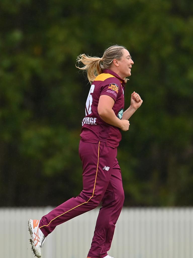 GOLD COAST, AUSTRALIA - OCTOBER 01: Georgia Prestwidge of Queensland celebrates after dismissing Bec Carter of ACT during the WNCL match between Queensland and the Australian Capital Territory at Bill Pippen Oval, on October 01, 2022, in Brisbane, Australia. (Photo by Albert Perez/Getty Images)