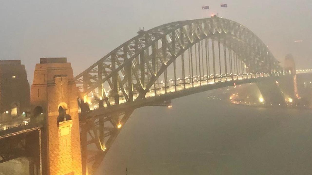 Social media Images An electrical storm has hit Sydney on Wednesday night and flights from Sydney Airport have been suspended after an incoming flight was reportedly hit by lightning.