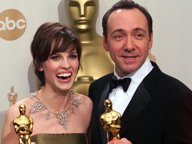 Kevin Spacey and Hilary Swank with their Oscars in 2000. Picture: AP