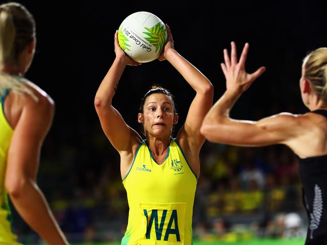 GOLD COAST, AUSTRALIA - APRIL 14:  Madison Robinson of Australia in action during Netball Semifinal match between Australia and New Zealand on day 10 of the Gold Coast 2018 Commonwealth Games at Coomera Indoor Sports Centre on April 14, 2018 on the Gold Coast, Australia.  (Photo by Dean Mouhtaropoulos/Getty Images)