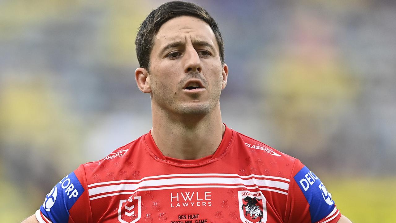 TOWNSVILLE, AUSTRALIA - MAY 13: Ben Hunt of the Dragons warms up before the start of the round 11 NRL match between North Queensland Cowboys and St George Illawarra Dragons at Qld Country Bank Stadium on May 13, 2023 in Townsville, Australia. (Photo by Ian Hitchcock/Getty Images)