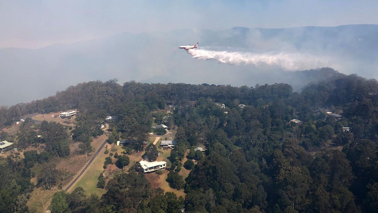 QLD Bushfires: Gold Coast Retreat Evacuated As More Than 70 Fires Burn ...