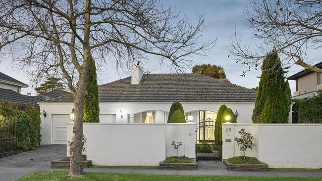 The property at 28 Irilbarra Rd, Canterbury, sold for well over the guidance.