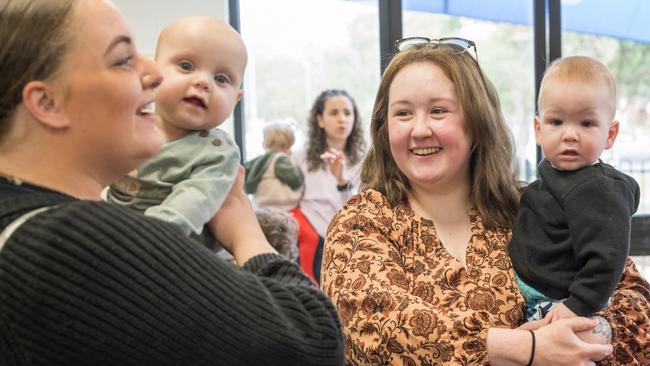 The Babes Project mums Jas with baby Anna, and Esther with baby Elliot.