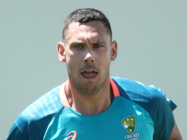 SYDNEY, AUSTRALIA - JANUARY 02: Scott Boland of Australia bowls during an Australian Test squad training session at Sydney Cricket Ground on January 02, 2023 in Sydney, Australia. (Photo by Jason McCawley/Getty Images)