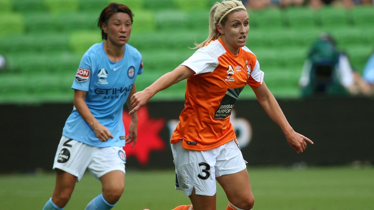 Amy Chapman played in the A-League for four more seasons after her third ACL tear. (AAP Image/Hamish Blair)
