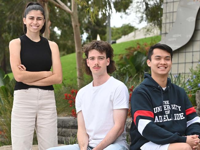 13/12/23. Uni offers liftout - Courtney Bouzikos (Uni SA) , Tom Shearing (Flinders Uni) and Alex Vu (The University of Adelaide).Picture: Keryn Stevens