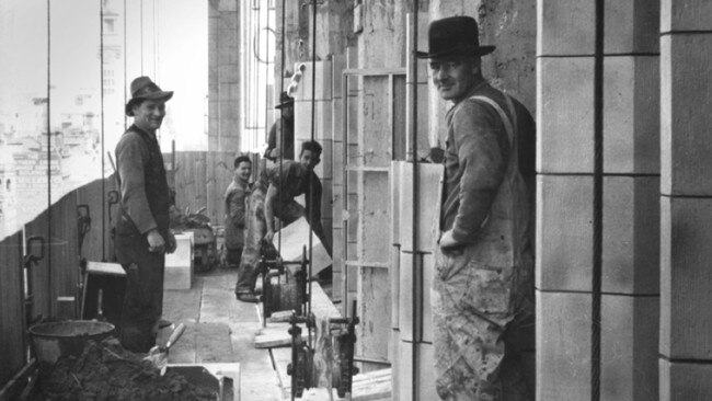 The Manchester Unity project employed 750 construction workers. Picture: University of Melbourne Archives