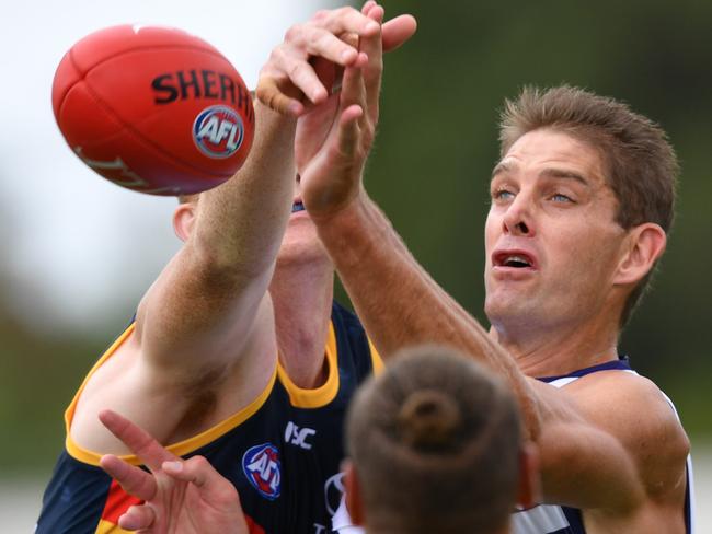 Aaron Sandilands in action for the Dockers. Picture: AAP Images