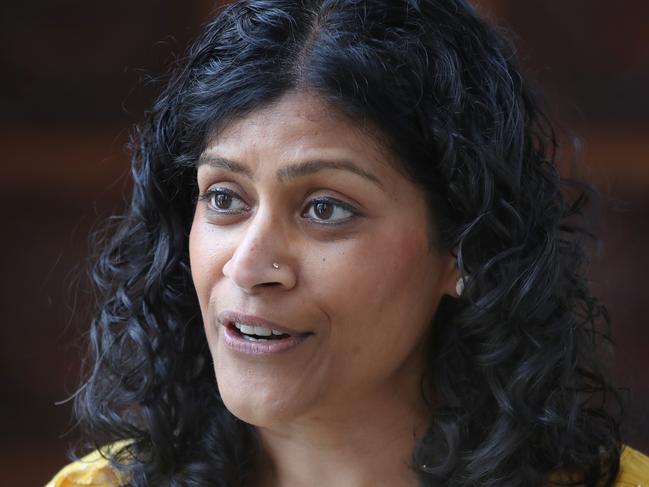 MELBOURNE, AUSTRALIA - NewsWire Photos, NOVEMBER 7, 2022. Leader of the Victorian Greens, Samantha Ratnam, holds a press conference in front of Parliament. Picture: NCA NewsWire / David Crosling