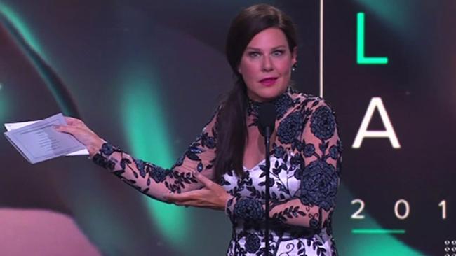 Julia Morris' awkward Logies slip-up