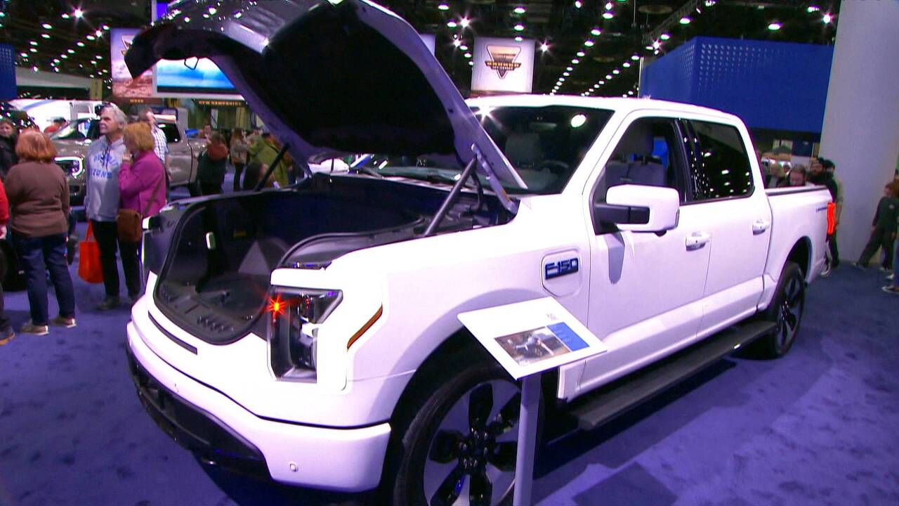 2025 Detroit Auto Show highlights EV boom, but challenges loom for electric vehicles' future