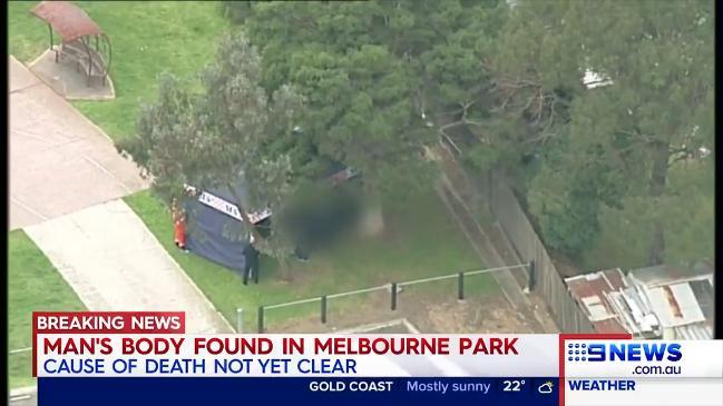 Man's body found in Melbourne park