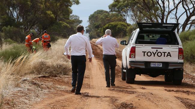 Major Crime investigators on Shepherd Corner Rd, Balaklava. Picture: NCA / NewsWire Emma Brasier