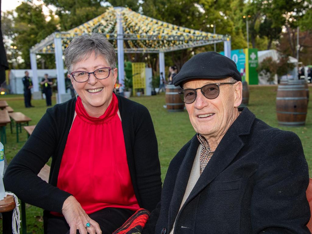 Jenni Pemberton and John Osborne. Festival of Food and Wine, Queens Park, Toowoomba Carnival of Flowers. Friday September 9, 2022 Picture: Bev Lacey