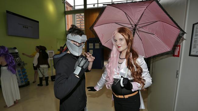 L-R Matthew Barrett and Laura Stanfield at CapriCon.