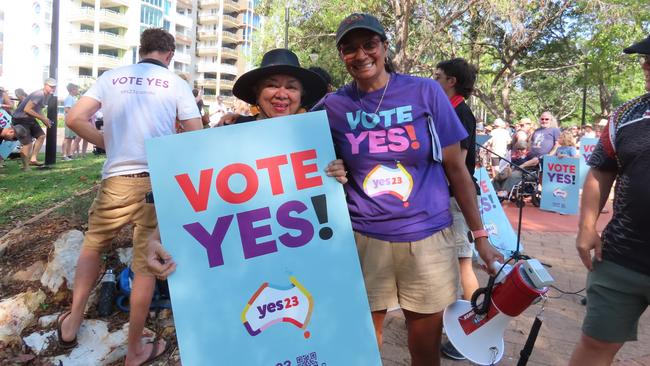 Territory sporting icon Nova Peris addressed the crowd at Darwin’s Yes Rally on the Esplanade on Sunday. Picture: Zayda Dollie