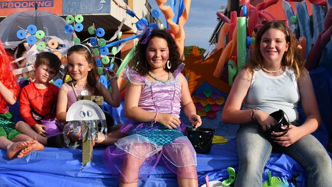 Mount Fox State School. Photographs from the Maraka Festival Street Parade around the Ingham central business district on Saturday. In an ‘Under the Sea’-themed celebration of all things Hinchinbrook, school students, community organisations, emergency responders and contestants vying for the prized Queen and Princess titles paraded around Rotary Park in the centre of the town. Picture: Cameron Bates