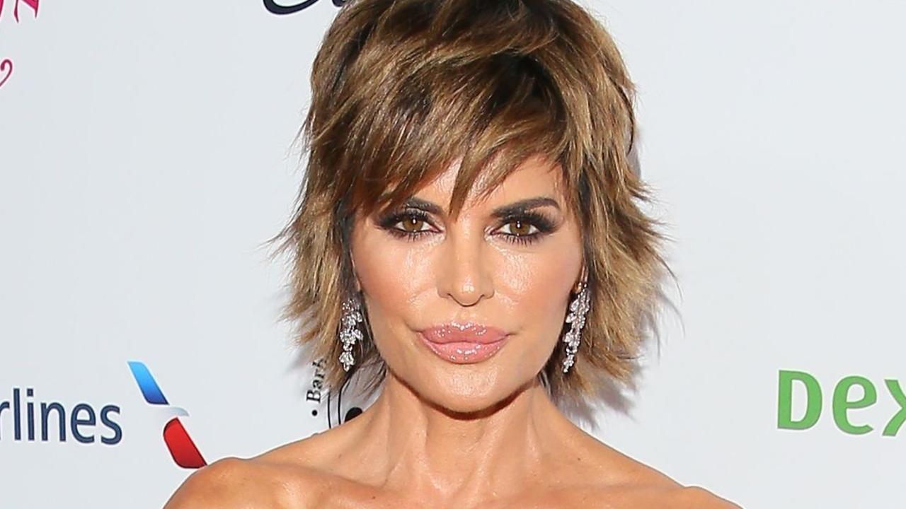 Lisa Rinna debuts unrecognisable new look at Paris Fashion Week