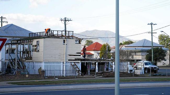 House at Cambridge and George Streets is being removed as it was dilapidated. Picture: Allan Reinikka ROK080819ahouse1