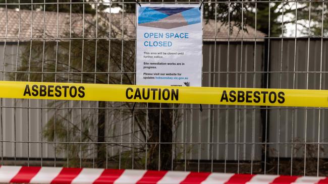 Fencing and warning tape seen in an area where asbestos has been found at Paisley Park in Altona. Picture: NCA NewsWire / Diego Fedele