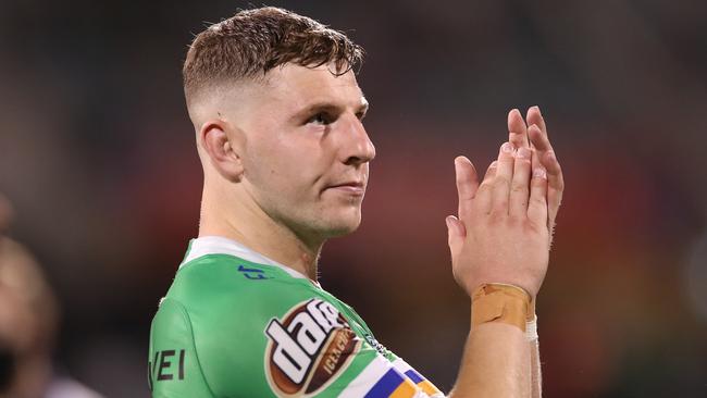 Canberra halfback George Williams thanks the crowd after beating Cronulla. (Photo by Mark Kolbe/Getty Images)