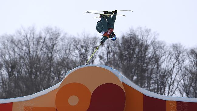 Russ Henshaw competes in the Men's Ski Slopestyle qualifier. Picture: AAP.