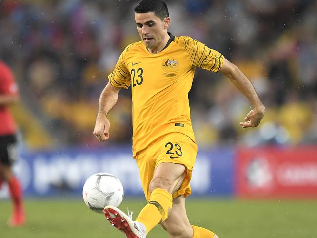 BRISBANE, AUSTRALIA - NOVEMBER 17: Tom Rogic of Australia controls the ball during the International Friendly match between the Australian Socceroos and Korea Republic at Suncorp Stadium on November 17, 2018 in Brisbane, Australia. (Photo by Albert Perez/Getty Images)