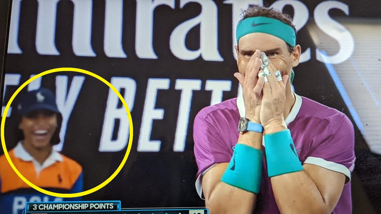Detail tersembunyi foto kemenangan Rafael Nadal, hasil final putra vs Daniil Medvedev
