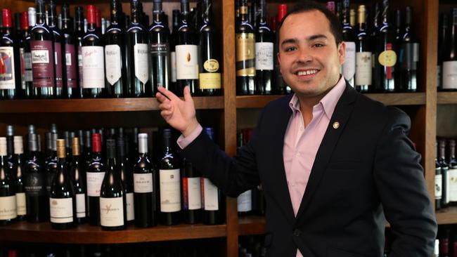 Andres Aragon will host 10 guests at the Verite Collectors Dinner, at the Emporium Hotel.