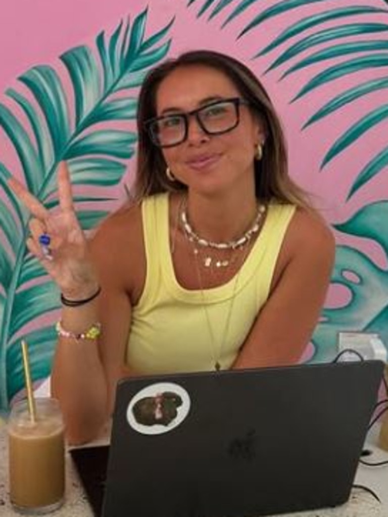 She’s embracing a less formal approach to work. Picture:TikTok/chloebaradinsky