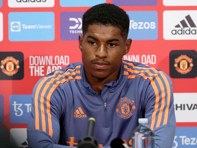 Manchester United's Marcus Rashford listens a question during a press conference in Melbourne on July 14, 2022, ahead of their exhibition football match against Melbourne Victory. (Photo by CON CHRONIS / AFP) / -- IMAGE RESTRICTED TO EDITORIAL USE - STRICTLY NO COMMERCIAL USE --