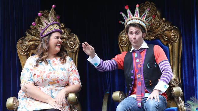 TV presenter Jimmy Giggle (right) and radio presenter Chrissie Swan were the 2018 Moomba Monarchs. Picture: AAP Image/David Crosling