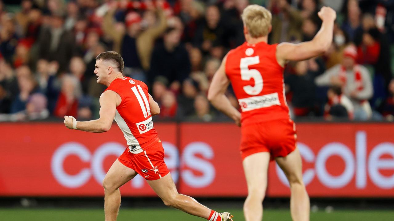 Tom Papley and Isaac Heeney celebrate. Picture: Michael Willson/AFL Photos