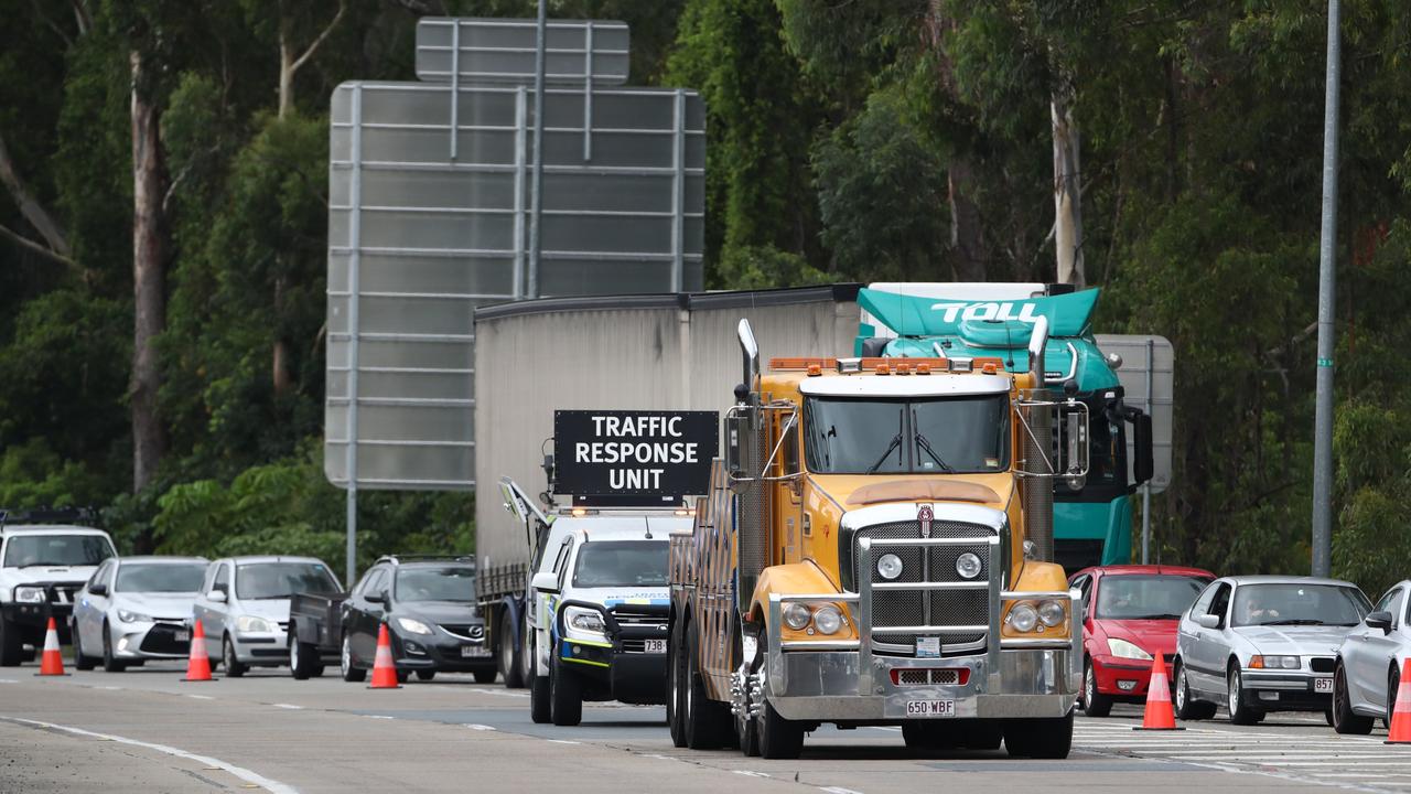 Gold Coast Traffic: Pacific Motorway M1 In Gridlock Chaos After Man ...