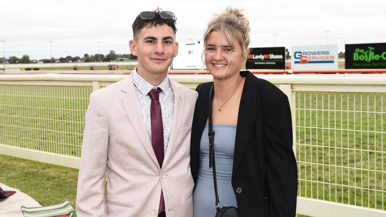 Swan Hill Cup 2024 picture gallery | Herald Sun