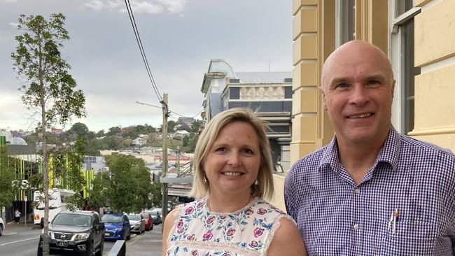 Hillscorp marketing manager Sharon Bowden and associate director Alan Wheeler have unveiled the company’s first plans for a subdivisino in Gympie, almost 20 years after the company started openin subdivisons acrposs the state.