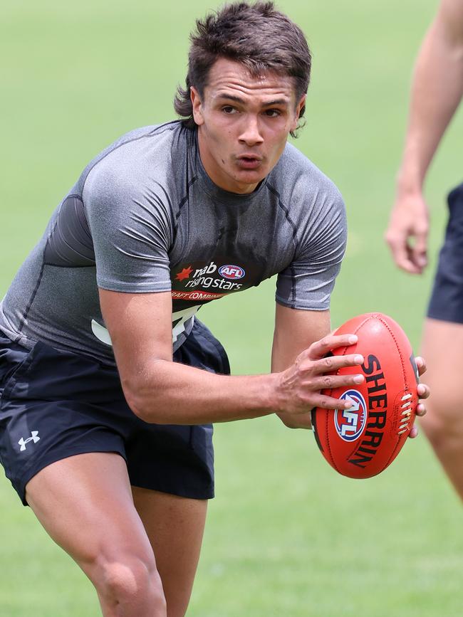 The Western Bulldogs are expected to swoop on Ugle-Hagan.