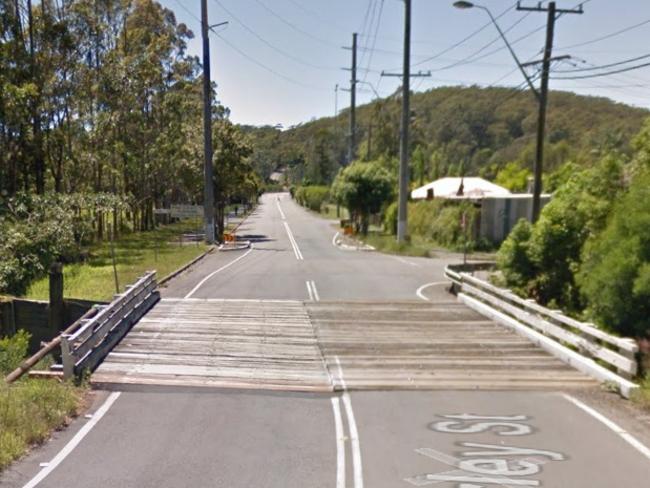 The Sohier Park Bridge in Ourimbah ill be replaced with council voting to slice into land on Brownlee St.