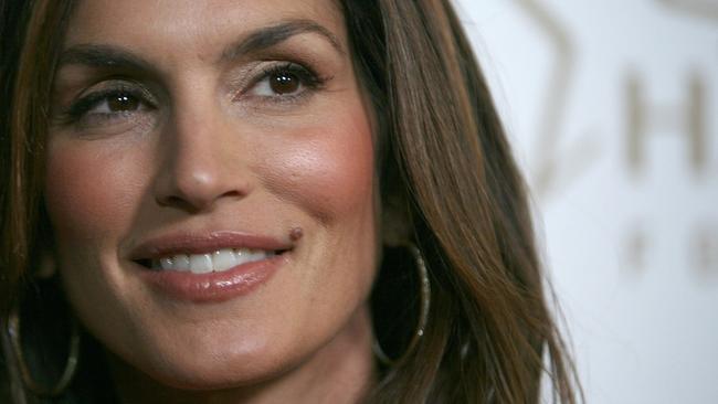 25/04/2008 WIRE: Model Cindy Crawford arrives at the 19th Annual GLAAD Media Awards on Saturday, April 26, 2008, in the Hollywood section of Los Angeles. (AP Photo/Chris Weeks)