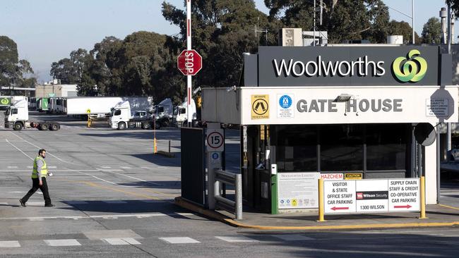 The Woolworths distribution centre site in Mulgrave in Melbourne's southeast. Picture: NCA NewsWire / David Geraghty