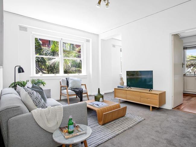 December saw her Bellevue Hill investment apartment sell prior to auction.