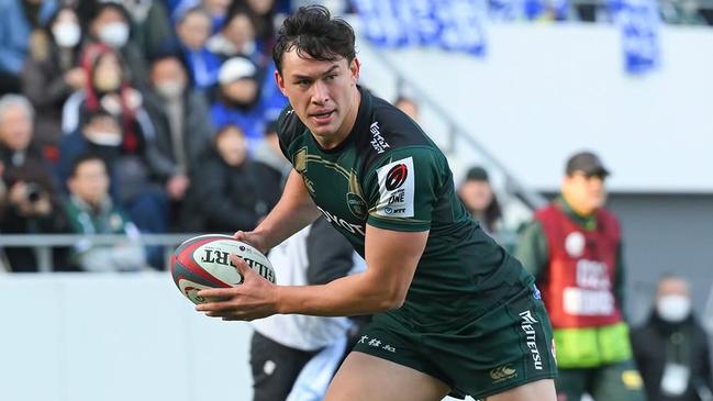 Joseph Manu on his way to scoring one of his two tries in fives games for Toyota Verblitz. Pic: Toyota Verblitz Instagram