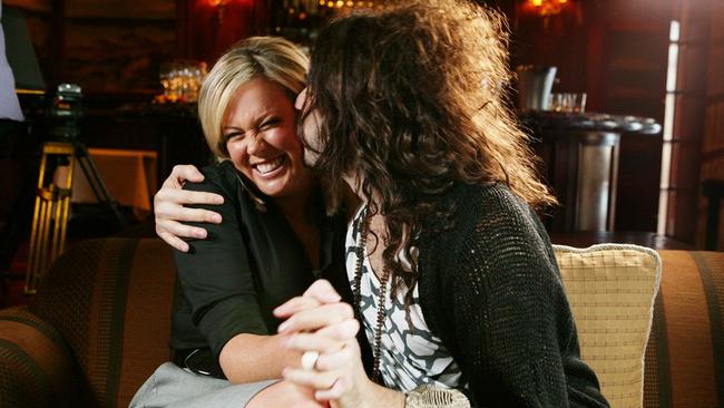 Russell Brand gives Samantha Armytage a kiss. Picture: Channel Seven.