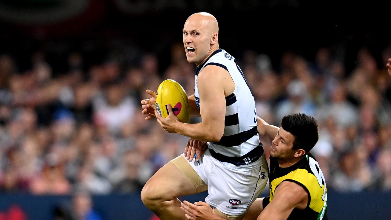 Gary Ablett played the AFL grand final with a crack in his shoulder.